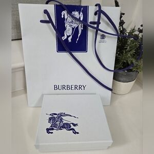 Burberry Gift Bag and Box Set